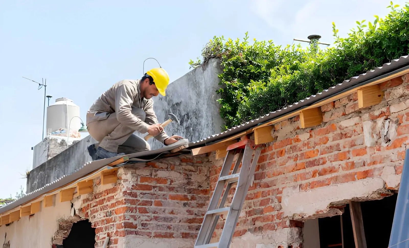 Roof Repair vs Roof Replacement: Which Is Better?