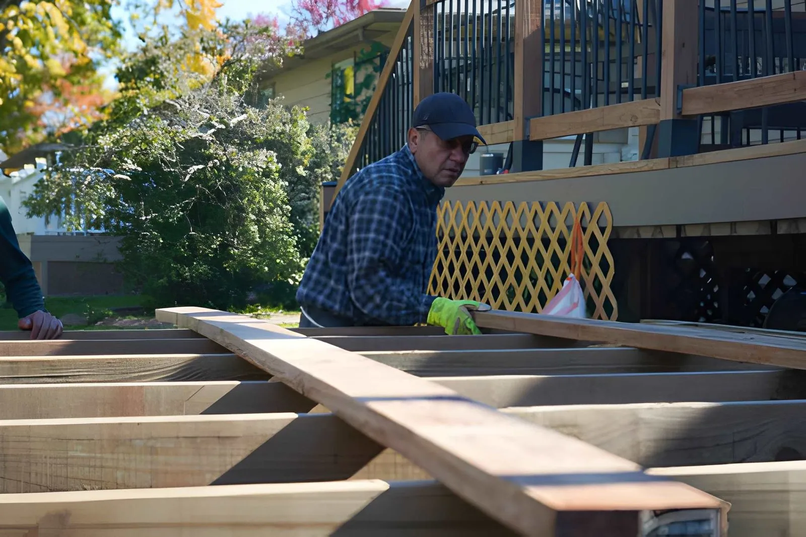 professional deck builder in Stormville