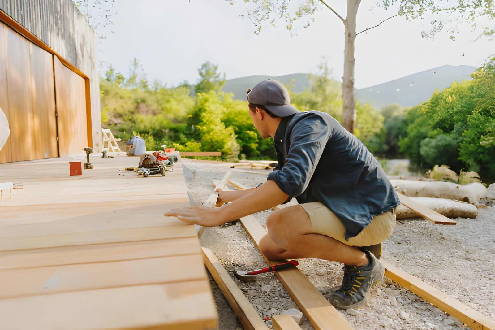 professional deck builder in Stormville